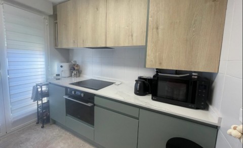 Cómo cambiar las puertas de la cocina online y acertar, la experiencia de Nuria con Ezzy
